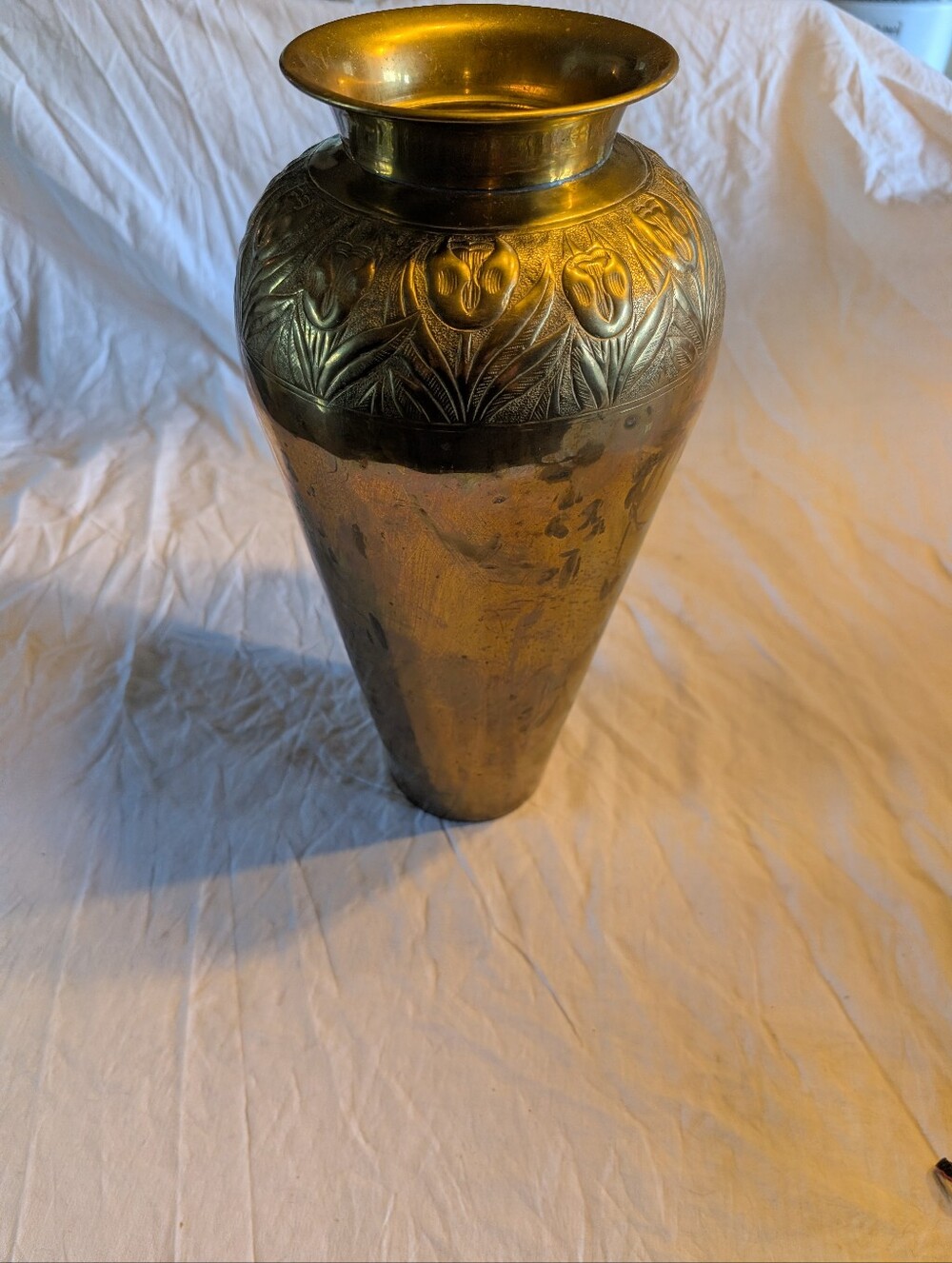 2/100$ Vintage Gold Floral-Embossed Brass Vase